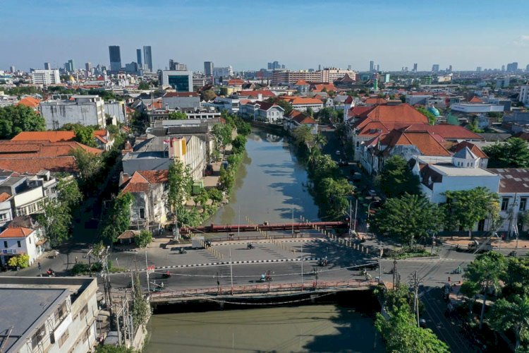 Teks foto: Sungai Kali Mas