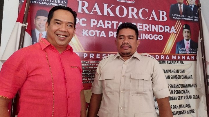 Caption: Ketua DPC Gerindra Kota Probolinggo Dr Aminudin Bersama Sekertaris Gerindra Gus Nur, Usai Rakorcab