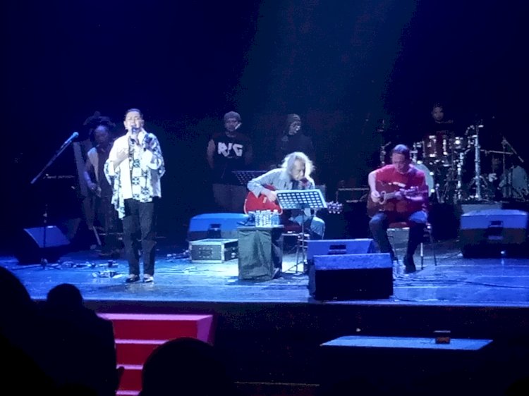 Sawong Jabo dan Sirkus Barock tampil di Gedung Cak Durasim, kompleks Taman Budaya Jawa Timur Jl. Genteng Kali 85 Surabaya, Selasa (14/11) malam/RMOLJatim
