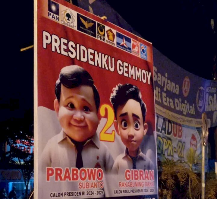 Baliho milik Capres-Cawapres, Prabowo-Gibran verrsi kartun di ruas Jalan Kabupaten Malang/RMOLJatim