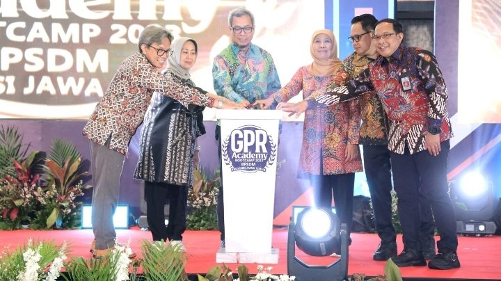 Gubernur Khofifah buka GPR Academy BPSDM Jatim/ ist