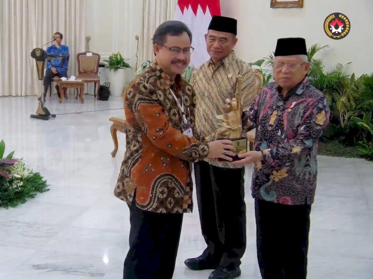 Ikhsan menerima ARM Tahun 2023/ist