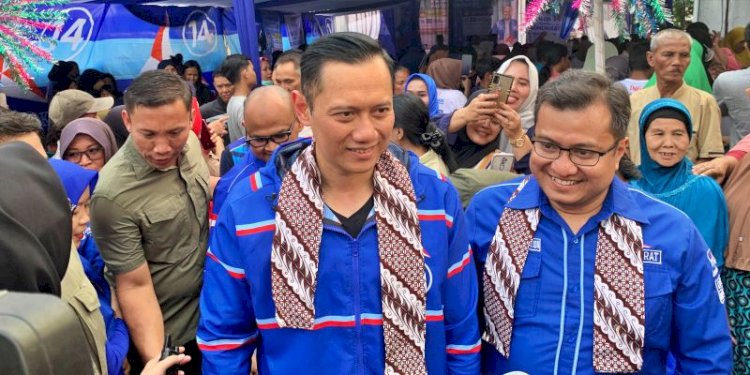 Ketum Partai Demokrat Agus Harimurti Yudhoyono (AHY) saat menghadiri kegiatan Pasar Sembako Murah yang digelar caleg dari Partai Demokrat Syahrial Nasution/RMOL