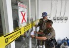 Jual Mihol Tak Berizin, Satpol PP Surabaya Segel Toko di Tengah Perkampungan