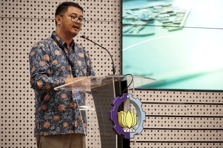 Prof Adjie Pamungkas saat membuka sebuah acara internasional/Ist