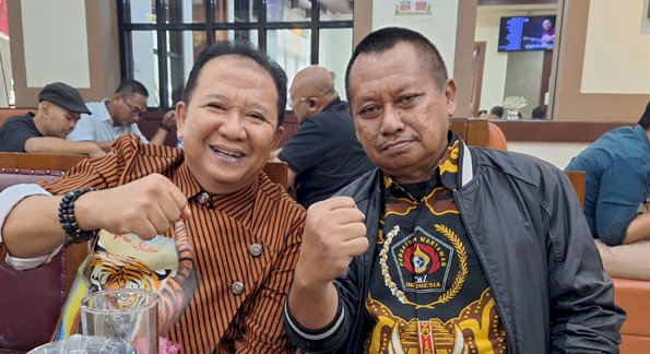 Bupati Jember Hendy Siswanto bersama Ketua PWI Jatim Lutfil Hakim di PWI pusat/Ist