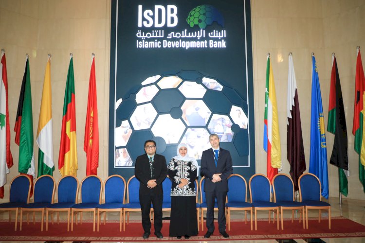 Khofifah Indar Parawansa di Islamic Development Bank di Jeddah Arab Saudi/Ist