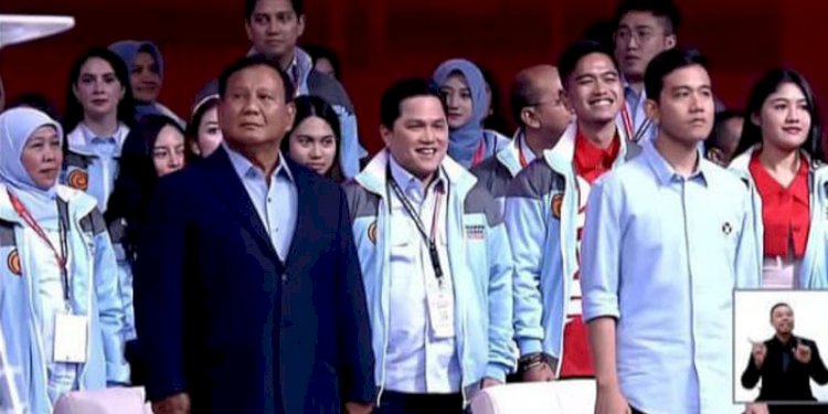 Khofifah Indar Parawansa dan Erick Thohir tampak di deretan pendukung pasangan Prabowo-Gibran saat debat Cawapres/Rep