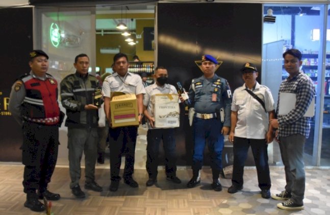 Satpol PP Surabaya menyita minhol/RMOLJatim