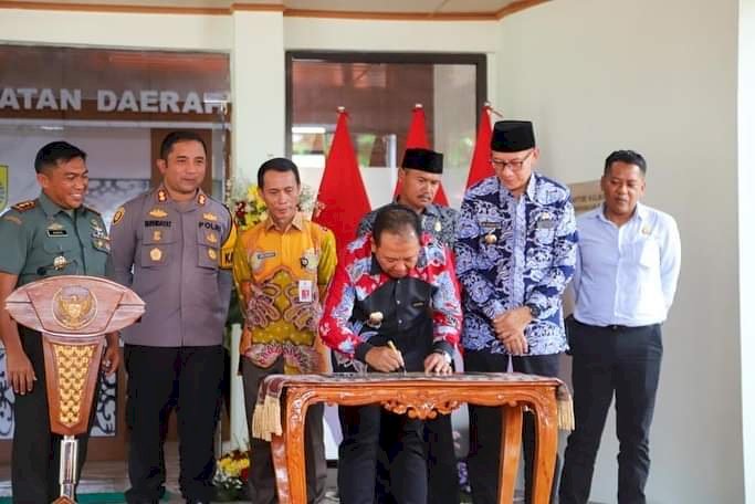 Bupati Jember Hendy Siswanto, bersama Forkopimda Jember, saat menghadiri peresmian Gedung Bapenda Jember/RMOLJatim