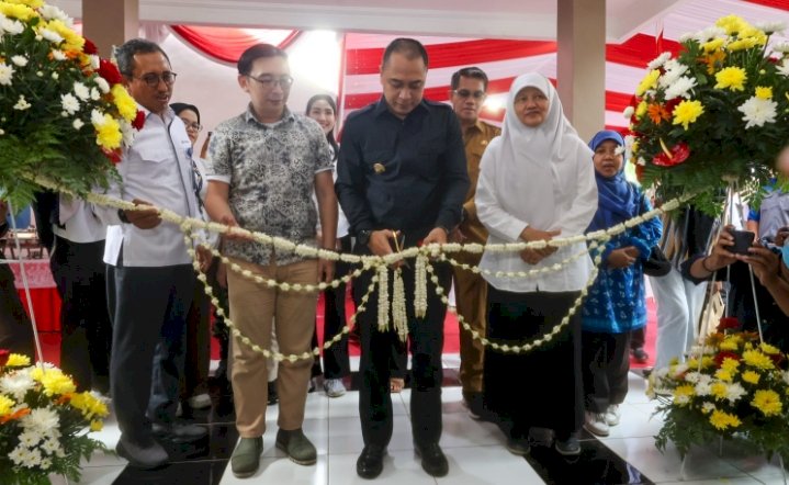 Wali Kota Eri meresmikan Kantor Kecamatan dan SWK Krembangan Surabaya/RMOLJatim