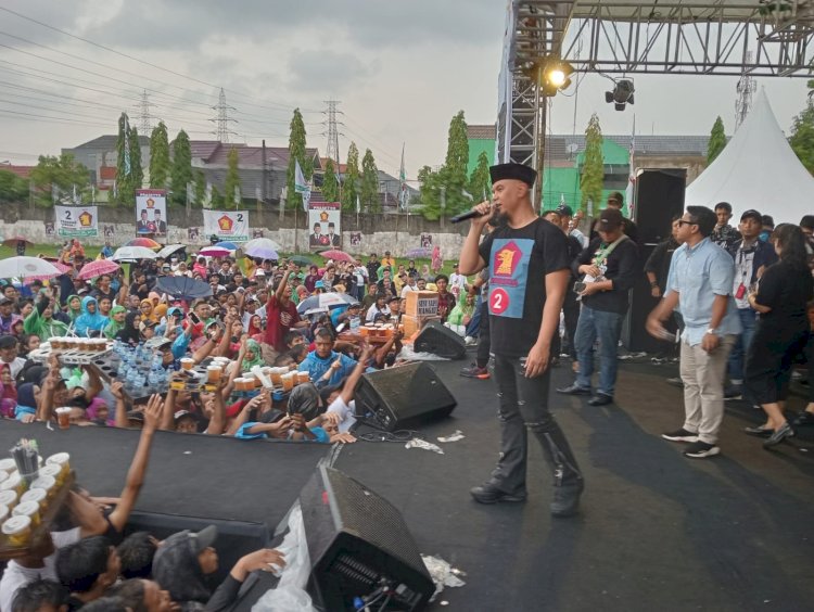 Ahmad Dhani saat Konser Indonesia Maju di Surabaya 