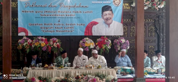 Foto : saat acara bedah buku dan deklarasi dukung Prabowo-Gibran