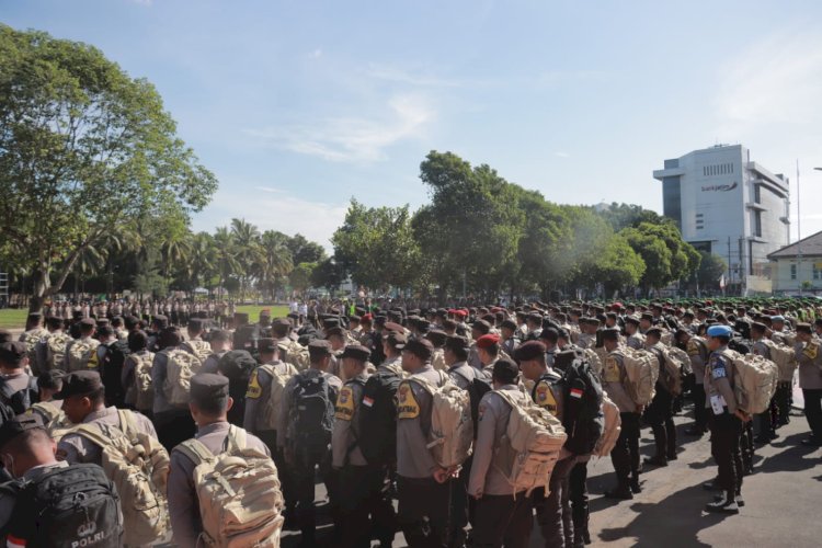 Foto: Apel pasukan pengaman pemilu 2024 di alun-alun kota Jember    