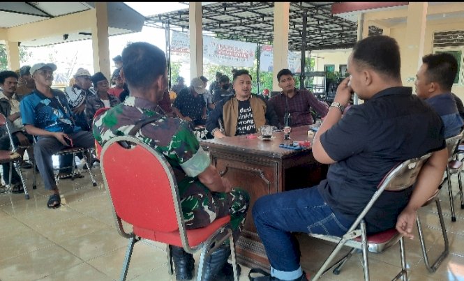 Warga datangi sekretariat PPK Labang Bangkalan/RMOLJatim