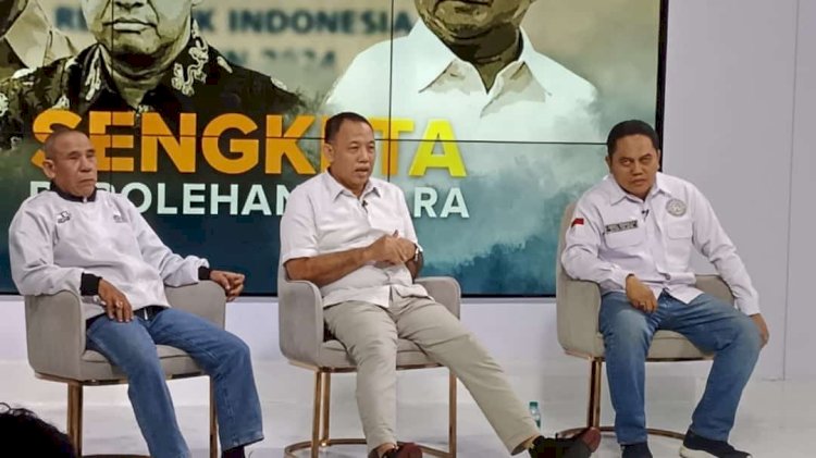 Ketua THN AMIN Jatim Andry Ermawan SH (kanan), Koordinator Tim Advokasi 02 Jatim Abdul Malik SH (tengah) dan Ketua TPR (Tim Pembela Rakyat) Paslon 03 Fariji SH (kiri) dalam acara Bincang-bincang di Jawa Pos TV/Repro