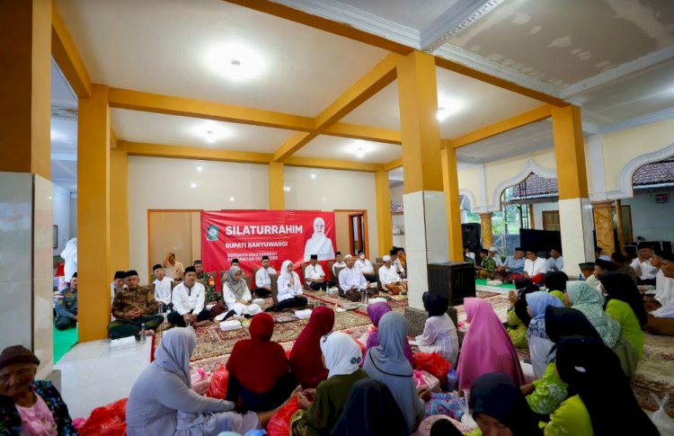  Bupati Ipuk menggelar Safari Ramadan di sejumlah desa di Banyuwangi/Humas Pemkab Bwi