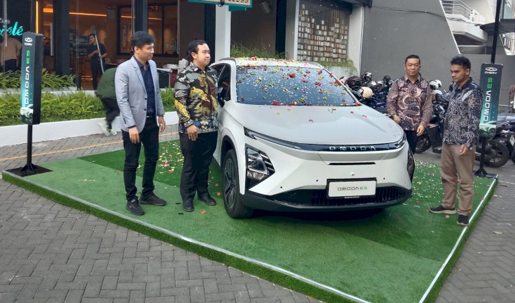 Peluncuran mobil Chery OMODA E5/ RMOLJatim