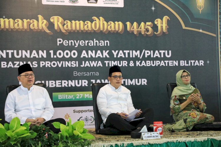 Pj Gubernur Jawa Timur Adhy Karyono saat Safari Ramadan di Kabupaten Blitar/Ist