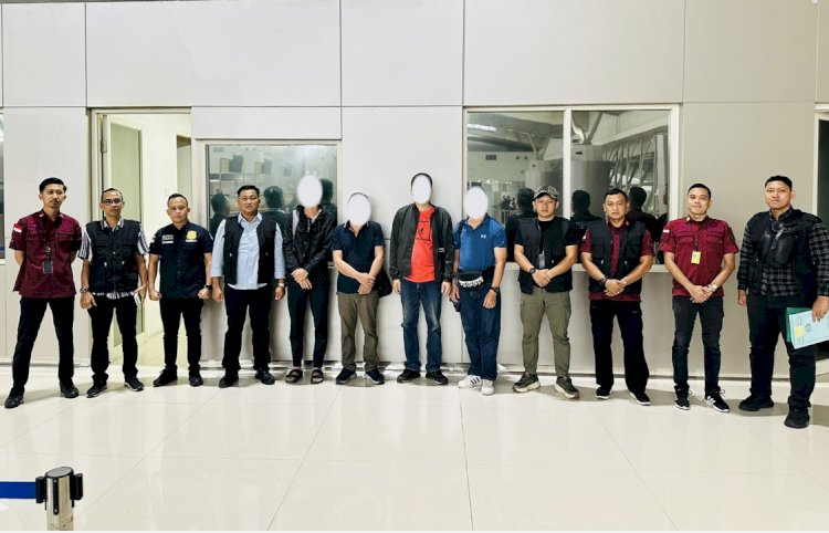 Empat WNA asal Taiwan dideportasi oleh Kantor Imigrasi Kelas I TPI Tanjung Perak/Ist