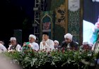 Dihadiri Ribuan Jemaah, Salawat Bersama Habib Syech Menggema Jelang HJKS ke-731