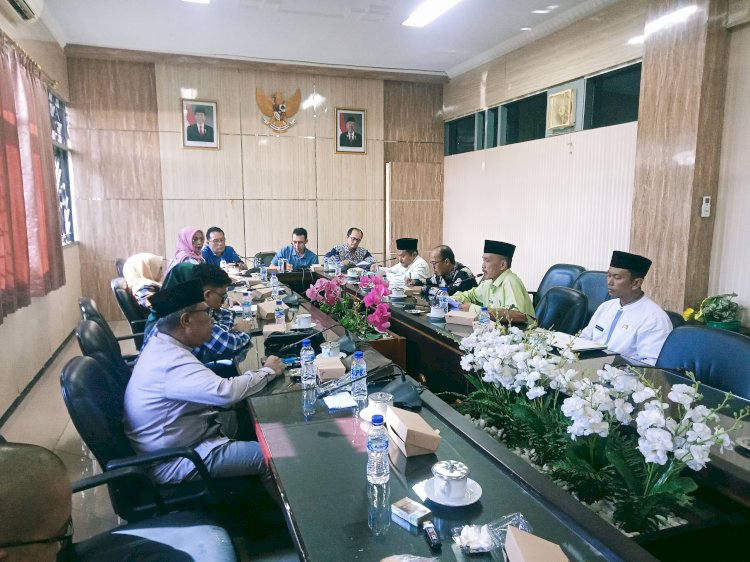 Hearing Komisi D DPRD Jember, tentang persiapan pemberangkatan jamaah haji Kabupaten Jember, dengan Bagkesra dan Kemenag Jember/RMOLJatim