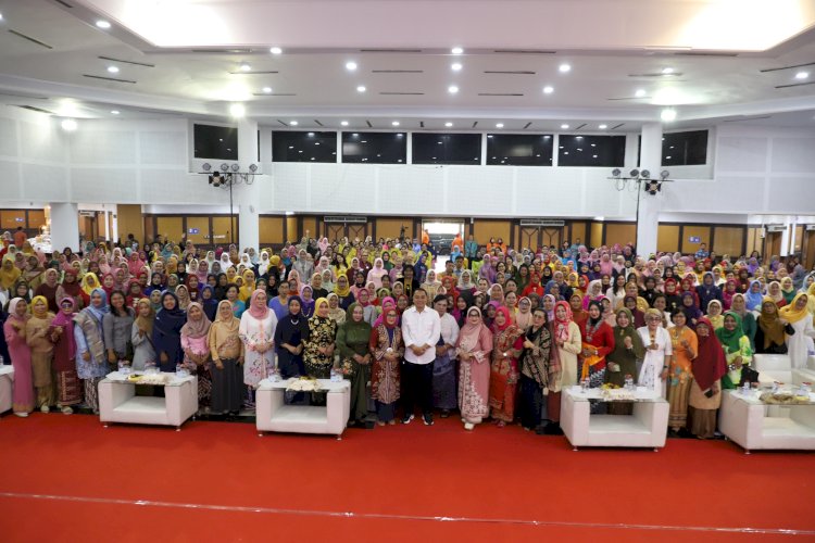 Teks foto: Wali Kota Eri bersama GOW/ist