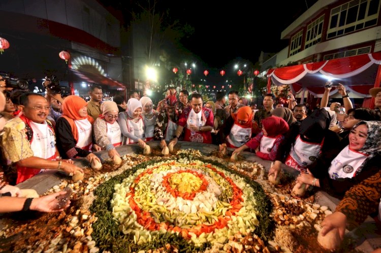 Festival rujak uleg di Surabaya tahun kemarin/ist