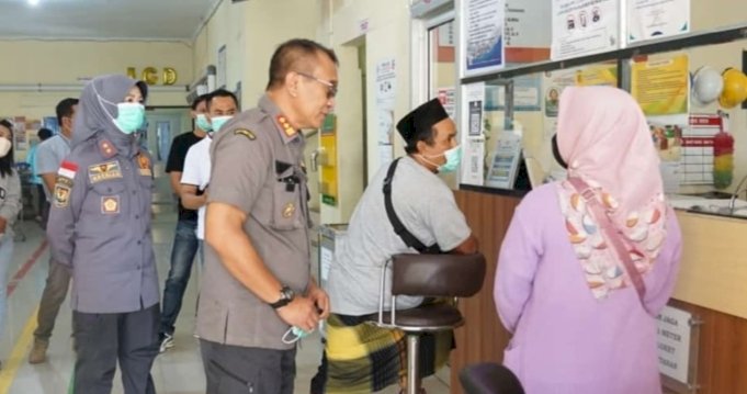 Pj Bupati Bambang Soekwanto saat sidak RSUD Bondowoso/ist