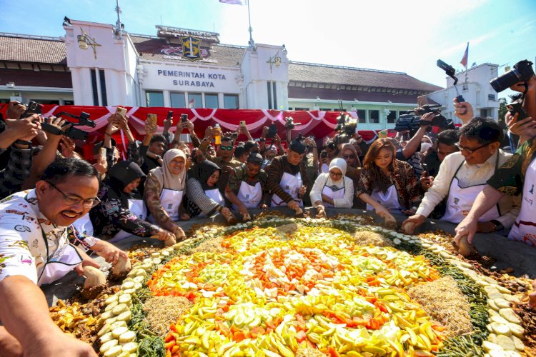 Festival Rujak Uleg 2024 Surabaya diikuti 5 ribu warga/Ist