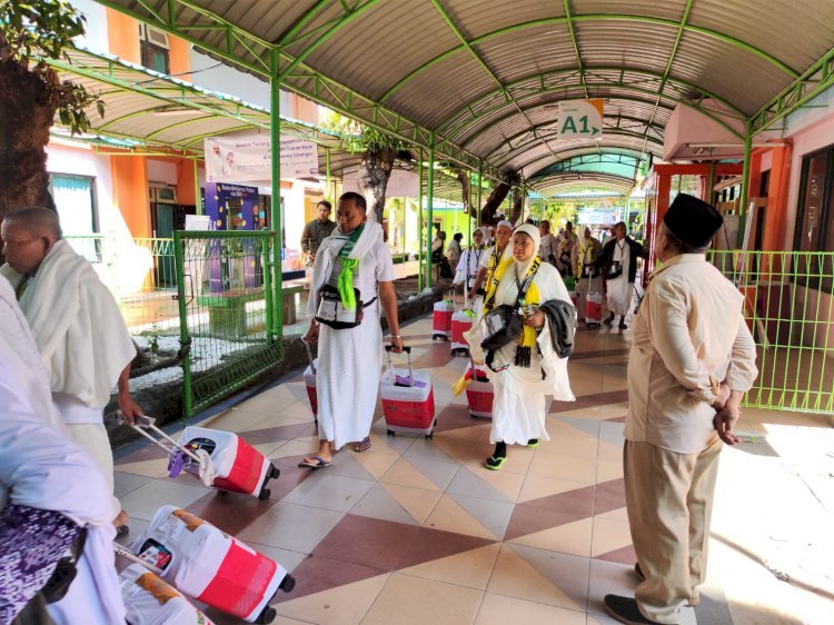 jamaah keberangkatan embarkasi Surabaya 