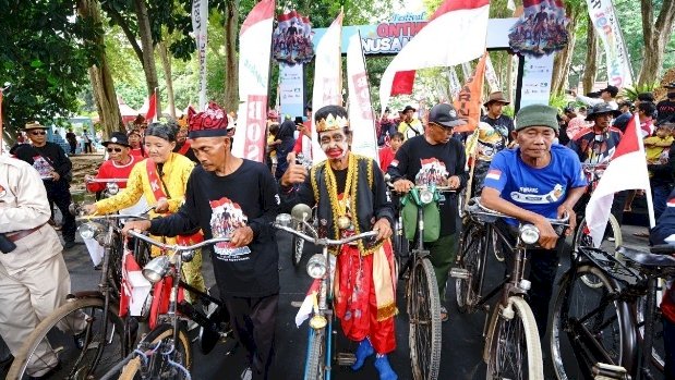 Pemkab Banyuwangi menggelar Festival Onthel Nusantara dengan rute mengelilingi tempat ikonik di Bumi Blambangan/Humas Pemkab Bwi