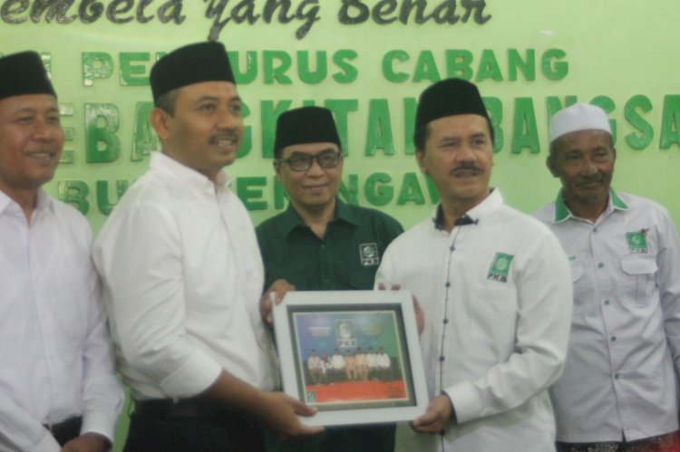 PKB Ngawi memberi rekom kepada Paslon OK/Ist