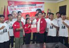 Diantar Belasan Pelajar, Advokat Bro Richard Daftar Bakal Calon Wakil Wali Kota di PSI Surabaya
