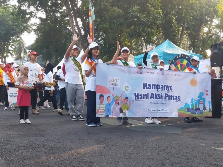 Teks foto: kampanye Hari Aksi Panas di kawasan CFD Taman Bungkul Surabaya/ist
