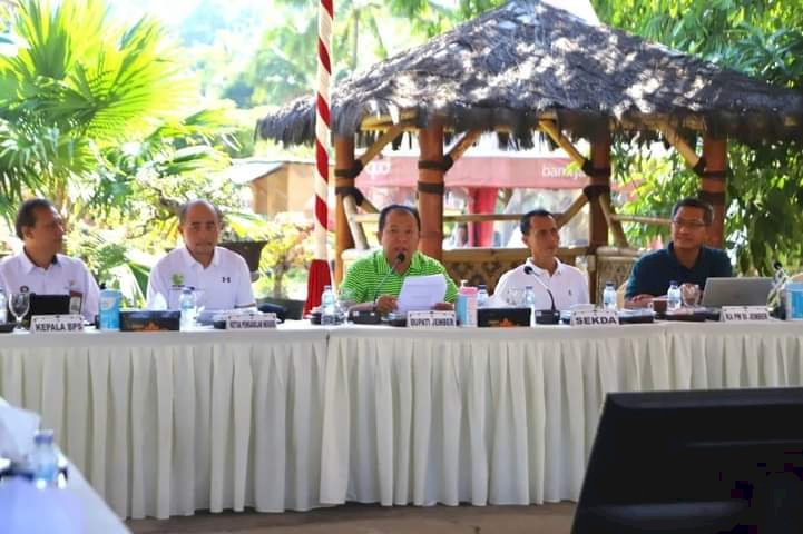 Bupati Jember Hendy Siswanto, saat memimpin acara Sirambo/Ist