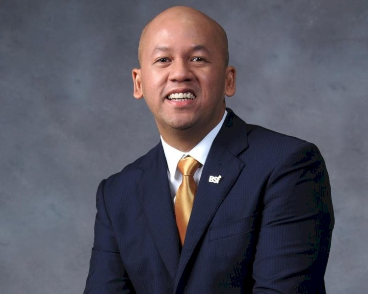Direktur Finance dan Strategy BSI Ade Cahyo Nugroho