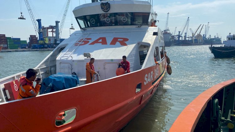 Basarnas melakukan pencarian pada 7 orang yang mengalami kecelakaan di perairan laut di area PHE WMO/Ist