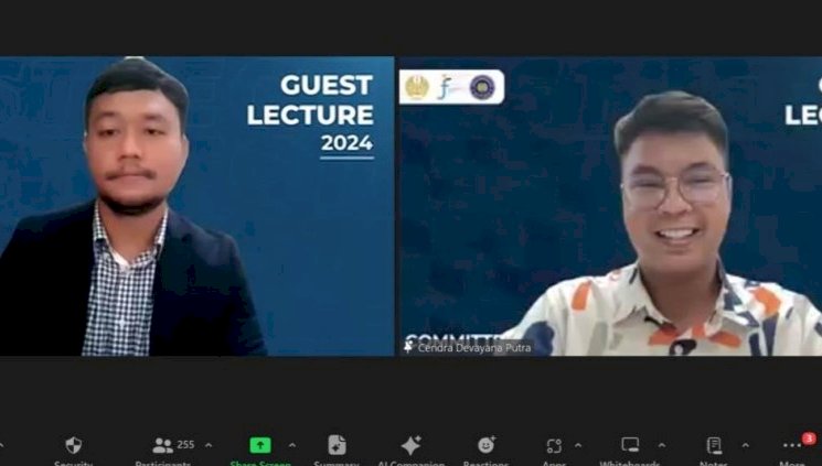 Pandu Dwi Luhur Pambudi dan Cendra Devayana Putra dalam acara guest lecture oleh Prodi Sistem Informasi Unesa/IST