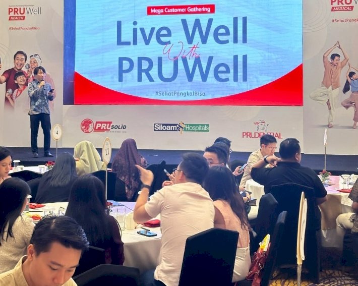 Teks foto: Customer Gathering 2024 saat peluncuran PRUWell/ist