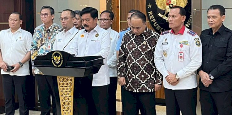 Menko Polhukam Hadi Tjahjanto saat konferensi pers di Kantor Kemenko Polhukam, Jakarta/Ist