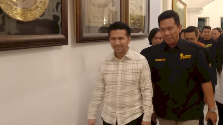 Ketua DPD Demokrat Jatim, Emil Dardak,, bersama Ketua Umum KAMI Gibran, Dian Eka Yanto/ RMOLJatim