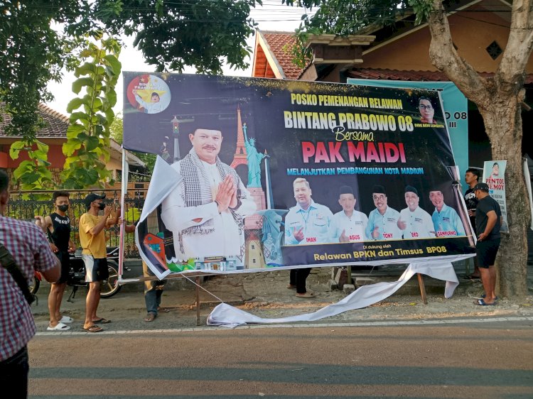 Pasca penurunan banner dukungan ke Maidi, Kepengurusan DPD Bintang Prabowo dibekukan/ RMOLJatim 