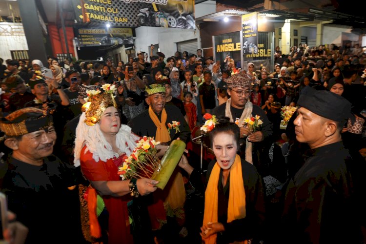 Ritual berusia ratusan tahun, Seblang mampu memukau wisatawan yang datang ke Banyuwangi/Humas Pemkab Bwi