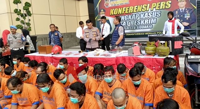 Polresta Sidoarjo saat konferensi pers/Ist