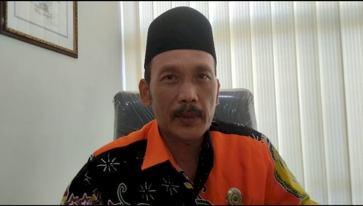 Kasi PHU Kantor Kemenag Jember, Nur Sholeh saat di ruang kerjanya Kantor Kemenag Jember/RMOLJatim     