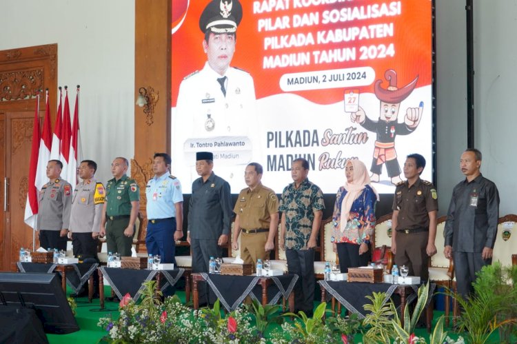  Rakor Tiga Pilar dan sosialisasi Pilkada di pendopo Ronggo Joemeno, Mejayan.