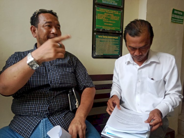 Agung Wibowo dan kuasa hukumnya/Ist