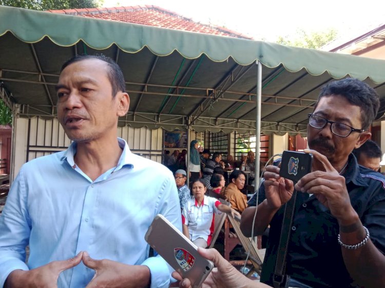Septonoadi Tontowi S.H., selaku kuasa hukum penggugat Agung Wibowo saat memberi keterangan ke awak media/Ist