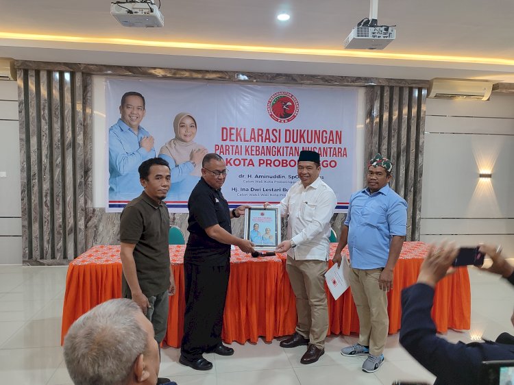 Deklarasi PKN Kota Probolinggo terkait dukungan terhadap Amin Ina (ADIL) dalam Pilkada 2024-2029.